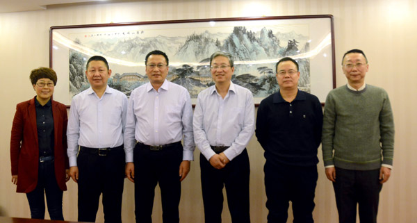 2月15日，省律协一届三次监事会议在兰州召开。监事长朱万润主持会议。 会议安排部署了省律协监事会2017年工作，同时研究确定了监事会成员具体联络省律协各专门委员会、专业委员会事宜，并提出监事会成员在各