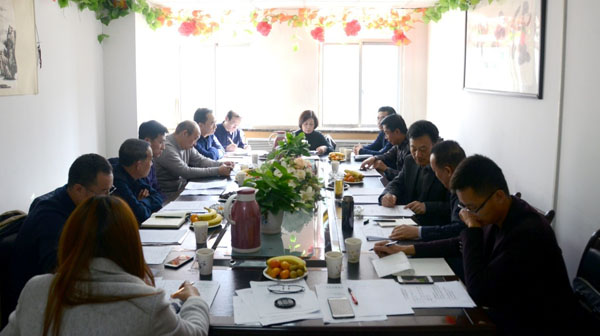 根据厅直属机关党委安排部署，2月19日，省律协直属分会党总支召开了2016年度组织生活会。党总支书记赵耀主持会议，厅直属机关党委专职副书记刘晓丽莅临指导。 为开展好此次会议，各支部高度重视，认真做好会