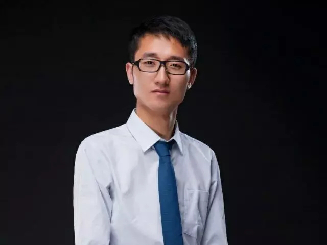 梦想这东西就像人的身体一样，不同的年龄段会因为不同的生活方式而发生改变，譬如年幼时可能一块雪糕就是有一个梦想，到中年时功名利禄可能是一个梦想...