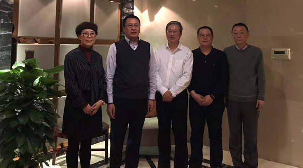 12月27日，省律协一届五次全体会议在兰州召开，会议由监事长朱万润同志主持，副监事长李兴禄及全体监事参加了会议。