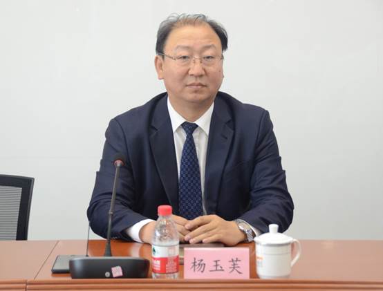 5月7日，应甘肃律协邀请，天津律协会长杨玉芙带领北京汇融（天津）律师事务所执行主任刘家祥、北京德和衡（天津）律师事务所合伙人杨冉，来我省举办专题讲座并开展交流活动。