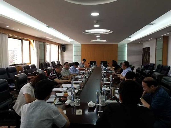 2018年6月6日，省律师协会惩戒委员会第四次全体会议在兰州举行。惩戒委员会主任孙赓主持了会议。