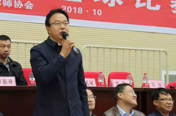 为进一步加强我省律师行业文化建设，展现我省律师良好的精神面貌，营造积极向上、奋发有为的氛围，10月13日，由甘肃省律师协会主办、天水市律师协会承办的甘肃律师行业首届篮球比赛在天水拉开帷幕。