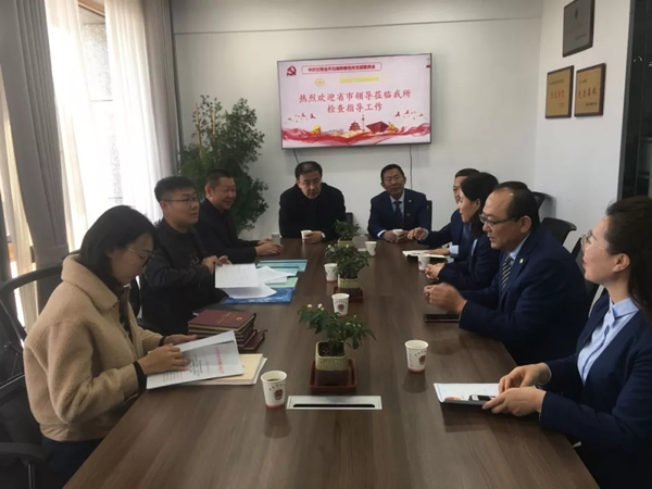 11月12日至13日，甘肃律师行业党委、省律师协会巡回指导组第三小组对金昌市各律师事务所开展主题教育活动情况以及党建规范化建设年活动、律师事务所规范化建设工作进行指导检查。市司法局二级调研员、市律师行