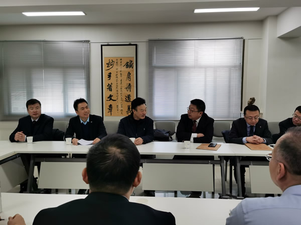 根据中华全国律师协会《申请律师执业人员实习考核规程》和省律协直属分会《申请律师执业人员实习考核规程》实施细则, 12月14日上午，省律协直属分会考核委员会在甘肃金城律师事务所对省属所43名申请律师执业