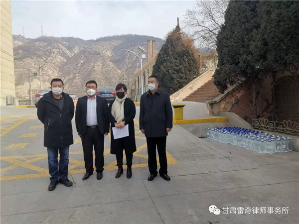 这个冬天，一场新型冠状病毒肺炎疫情肆虐全国大江南北。意外来得总是猝不及防，但疫情无情人有情，面对席卷大江南北的疫情?；? title=