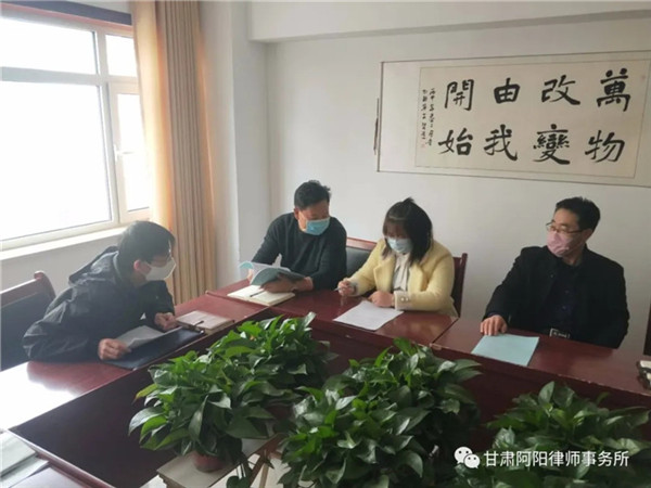 为深入贯彻落实习近平总书记重要指示精神和党中央、国务院决策部署，认真践行“不忘初心、牢记使命”主题教育精神，充分发挥律师职能作用，为全县疫情防控和促进全县经济社会发展提供法律服务和法治保障。我所按照平