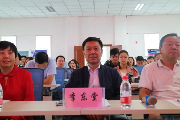 本次辩论赛以“明理辩法 勇担使命”为主题，由酒泉市律师协会主办，嘉峪关市律师协会和酒泉市律师协会工会委员会协办。初赛阶段邀请了酒泉市司法局党组成员、副局长李东堂，嘉峪关市司法局党组成员、副局长、嘉峪关