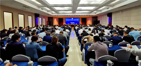为深入学习贯彻十九届中央纪委四次全会和省纪委十三届四次全会精神，认真贯彻落实全省司法行政系统党风廉政建设突出问题专项整治暨作风建设推进会议精神，针对当前我省律师管理工作面临的新形势和新任务，进一步加强