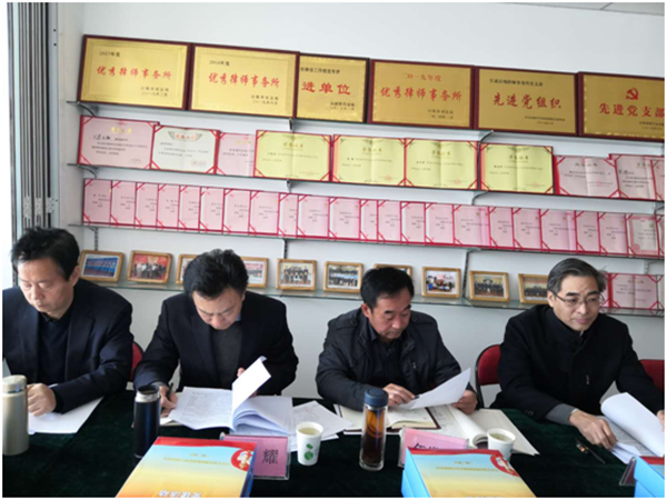 为全面落实司法厅党委、律师行业党委和省律协今年的各项任务要求，进一步推进全省律师行业重点工作深入开展，2020年10月29日，甘肃省律师行业党委专职副书记年发苗，省律师行业党委委员、省律师协会副会长赵