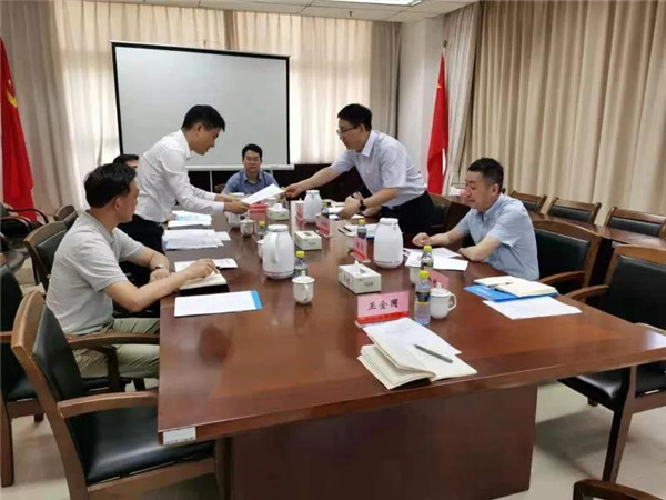本网讯  4月12日，甘肃省司法厅副厅长韩世峰带领省司法厅、省经济合作局、省会展服务中心相关工作人员赴海南省开展第二十七届兰洽会专请专访工作。