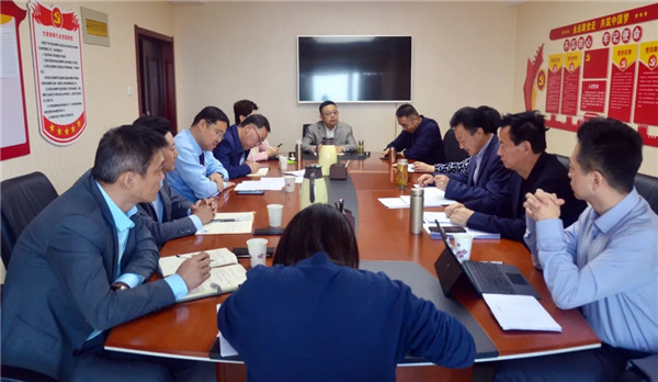 10月9日下午，甘肃律协召开七届六次会长办公会议。省律师协会会长赵耀主持会议。省律师协会副会长王金贵、王祖国、刘吉颖、王亦农、雷声、杨永明参加会议，副秘书长秦晨、董军翔、邹世语列席会议?；嵋樘匮÷墒? title=