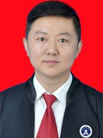 男，汉族，生于1980年，中共党员，大学本科学历，甘肃正步律师事务所主任。现任陇南市第四届政协委员、陇南市武都区第十届政协委员、省律协互联网与新技术专业委员会副主任、政府和企业专委会委员、市律师协会常务理事、企业法律顾问专业委员会主任、陇南市政府等多家政府和企业担任常年法律顾问。。2019年7月被中共陇南市委、陇南市政府授予“陇南市优秀人才”荣誉称号。