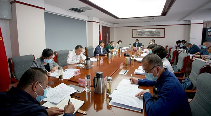 5月10日，甘肃省司法厅党委召开会议，传达学习习近平总书记在4月29日中央政治局会议、5月5日中央政治局常务委员会会议上的重要讲话精神，传达学习全国、全省疫情防控工作电视电话会议和省委常委会、省政府党