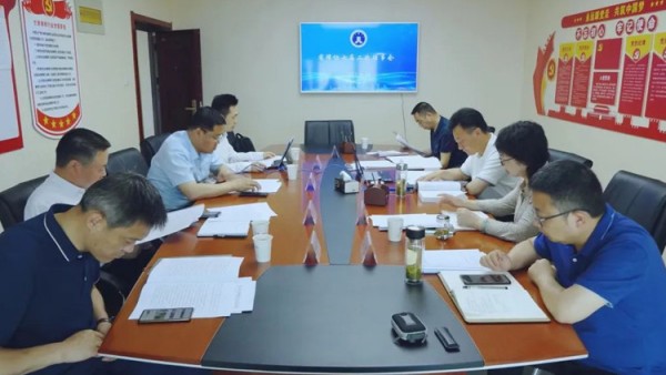 6月26日，省律协召开七届二次理事会。省律协会长赵耀主持会议。在兰的省律协副会长王金贵、王祖国、雷声等班子成员线下参加了会议。省律协监事长陈玉萍应邀到会监督?；嵋橄殖∫蚴芤咔橛跋?，为确保健康安全，本次
